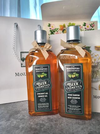 체코 비건화장품 마뉴팍투라 향좋은 천연 맥주샴푸 맥주샤워젤 — 5점을 준 리뷰어가 2022년 5월 올린 사용 사진