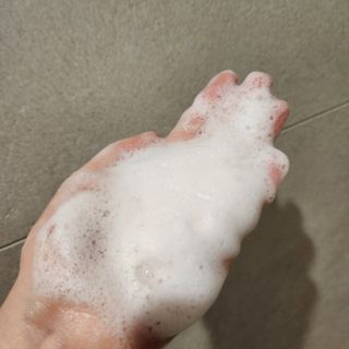 닥터시드 페퍼민트 앤 레몬 비건 비듬케어 쿨 탈모 두피 스크럽 샴푸 — 5점을 준 리뷰어가 2024년 7월 올린 사용 사진