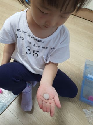 서울약사신협_우리아이쑥쑥칼슘비타민D아연_1,500mg x 120정 — 5점을 준 리뷰어가 2021년 9월 올린 사용 사진