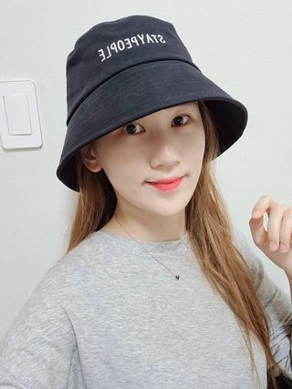 [스테이피플] STAYPEOPLE BUCKET HAT (BLACK) — 5점을 준 리뷰어가 2022년 9월 올린 사용 사진