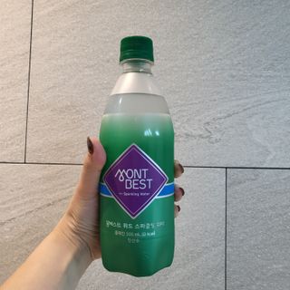 몽베스트 Montbest with Sparkling water Plain 20병 — 5점을 준 리뷰어가 2021년 11월 올린 사용 사진
