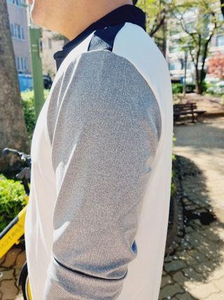 다운블로우 ~남자 버뮤다 7부 와이드 핀턱 트레이닝 반바지 ACC SS1001 — 5점을 준 리뷰어가 2025년 4월 올린 사용 사진