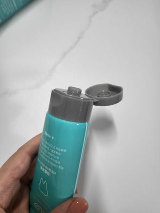 치과에서 쓰는 치약 _ 라벨제로 저불소 꼬마, 키즈, 유아, 베이비, 주니어 안전한 어린이치약 — 5점을 준 리뷰어가 2022년 11월 올린 사용 사진