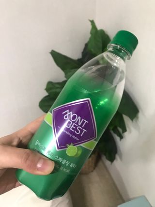 몽베스트 Montbest with Sparkling water Lime20병 — 5점을 준 리뷰어가 2021년 10월 올린 사용 사진