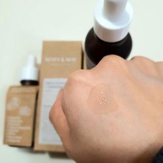 마리엔메이 히알루로닉스 세럼 ,나이아신아마이드 모과 세럼, 마린콜라겐 세럼, 청귤 흰목이버섯 추출물 세럼 — 5점을 준 리뷰어가 2022년 4월 올린 사용 사진