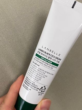 랑벨 랑바이오 블랙 시카 크림 50ml(블랙비 프로폴리스, 시카 4종, 판테놀 10 함유) — 5점을 준 리뷰어가 2022년 7월 올린 사용 사진