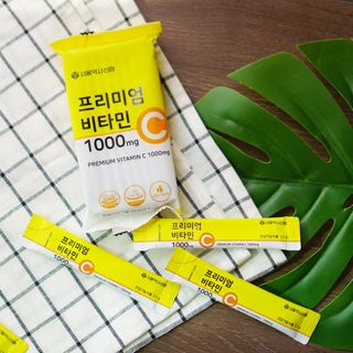서울약사신협 프리미엄 비타민C 1,000mg_2.5g x 50포 — 4점을 준 리뷰어가 2021년 10월 올린 사용 사진