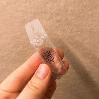 유니베르소 산소앰플 7일 집중케어 앰플 — 4.5점을 준 리뷰어가 2021년 6월 올린 사용 사진