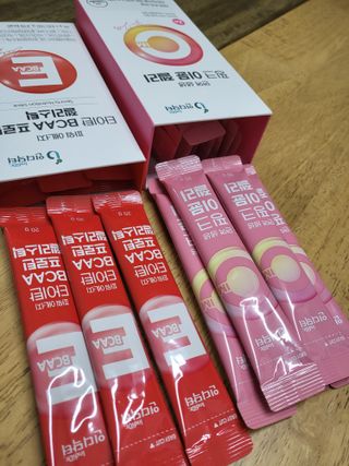 인디닥터 면역 생생 핑크 이뮨 젤리 + 타이탄 BCAA 프로틴 젤리스틱 — 5점을 준 리뷰어가 2022년 5월 올린 사용 사진