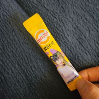 광동생활건강 비타500 팝핑스틱 — 5점을 준 리뷰어가 2023년 8월 올린 사용 사진