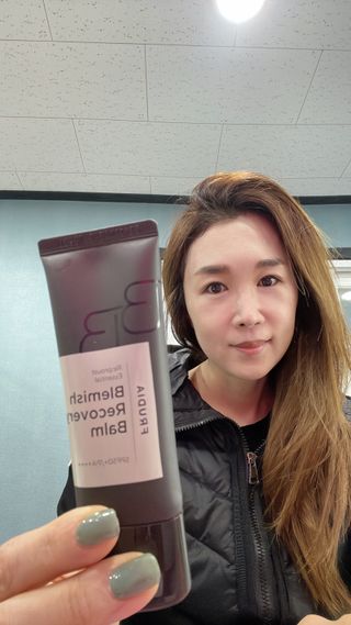 [후르디아] 민감피부 시카 진정 비비크림 — 5점을 준 리뷰어가 2023년 3월 올린 사용 사진