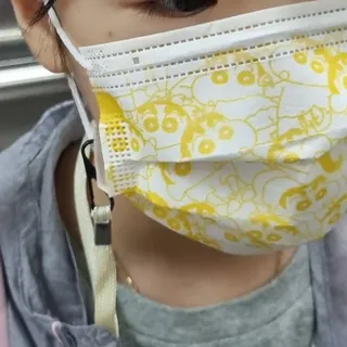 [숨그림]  덴탈마스크 짱구 우리아이 그리고 내가 쓰는 믿을수있는 케릭터 마스크  16종 — 5점을 준 리뷰어가 2021년 10월 올린 사용 사진