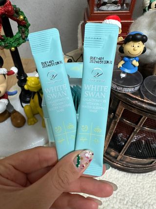 오투에니원 화이트 스완 갈락토미세스 비타민 C 워터 슬리핑 마스크 — 5점을 준 리뷰어가 2022년 12월 올린 사용 사진