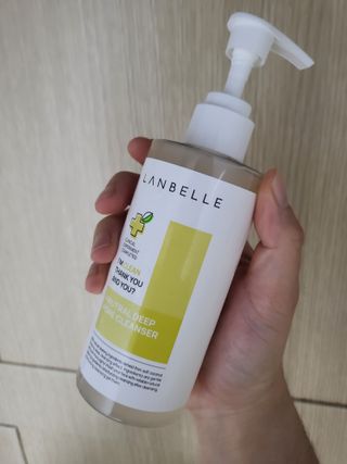 랑벨 내츄럴 딥 포어 클렌저 210ml (저자극 약산성 천연 클렌징 젤) — 4점을 준 리뷰어가 2022년 10월 올린 사용 사진
