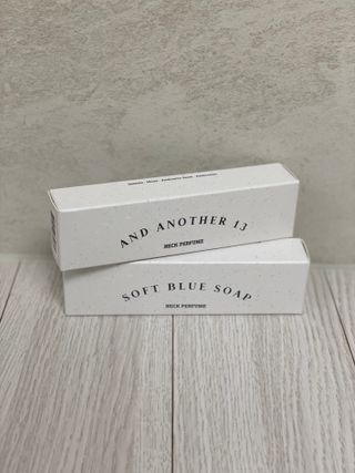 멈칫(MUMCHIT) 넥퍼퓸 NECKPERFUME 2가지 향 — 5점을 준 리뷰어가 2021년 11월 올린 사용 사진