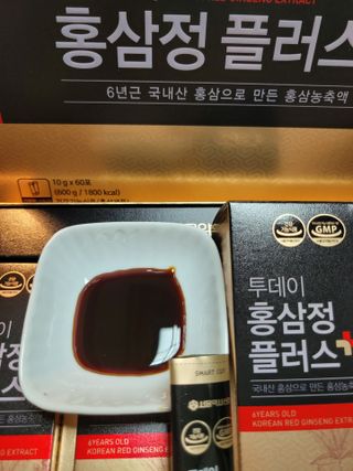 서울약사신협_투데이홍삼정플러스스틱_10g x 60포 — 5점을 준 리뷰어가 2021년 7월 올린 사용 사진