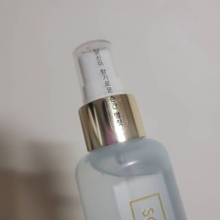 멈칫 X 최준 헤어 앤 바디미스트 소프트블루솝, 마젠타레이디 2종 — 4점을 준 리뷰어가 2021년 6월 올린 사용 사진