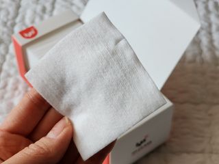 올인원 피부관리 이야 갈바닉 마사지기 — 5점을 준 리뷰어가 2023년 3월 올린 사용 사진