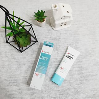 리더스코스메틱 리더스 카밍 바이오틱스 선 에센스 SPF 50+ PA++++ — 5점을 준 리뷰어가 2022년 5월 올린 사용 사진