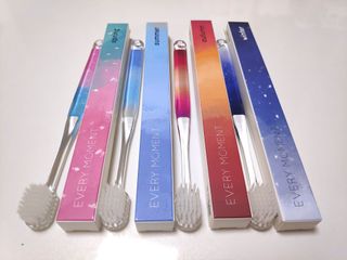 에브리모먼트 에브리 모먼트 칫솔 Every moment toothbrush — 3.5점을 준 리뷰어가 2022년 2월 올린 사용 사진
