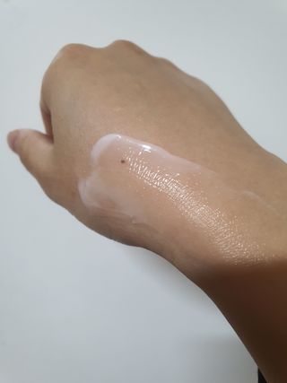 [후르디아] 민감피부 수분크림 비건 아보카도 크림 — 5점을 준 리뷰어가 2022년 11월 올린 사용 사진