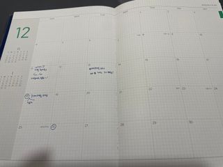 리훈 2023년 아이라이크 모눈 다이어리 미니달력 세트 — 5점을 준 리뷰어가 2022년 12월 올린 사용 사진