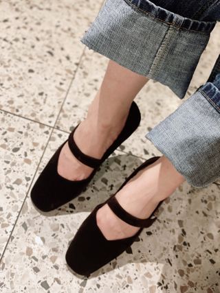 로서울 Rowie mary jane shoes Velvet, Ecoclean — 5점을 준 리뷰어가 2021년 9월 올린 사용 사진