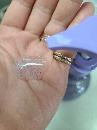 벨먼 내추럴스파 수분광채 스크럽 바디워시 600ml 5종 — 5점을 준 리뷰어가 2022년 5월 올린 사용 사진