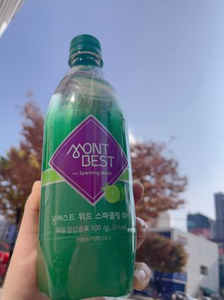 몽베스트 Montbest with Sparkling water Lime20병 — 5점을 준 리뷰어가 2021년 11월 올린 사용 사진