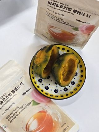 프리 [무인양품] 꽃과 열매의 향을 담은 피치&로즈힙 블렌드 티 — 4.5점을 준 리뷰어가 2025년 8월 올린 사용 사진