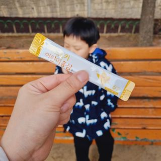[이뮤니티플러스]우리아이 면역오키, 건강오키 _ 키즈오키 어린이홍삼 10포 1box — 5점을 준 리뷰어가 2022년 3월 올린 사용 사진