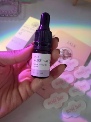 라라로즈데이 시즌2 천연 아로마오일 Y존 케어 속옷향수 이너퍼퓸 5ml  여성의 자존감을 UP시키자 — 5점을 준 리뷰어가 2021년 9월 올린 사용 사진