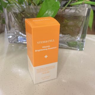 체르엠 스템앤셀 비타민 브라이트닝 에센스 30ml 1개 — 5점을 준 리뷰어가 2021년 11월 올린 사용 사진