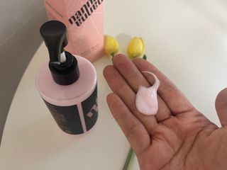 난나 살몬 스파이더 검버섯 미백 톤업 화이트닝 연어 앰플 크림 300ml 대용량 — 5점을 준 리뷰어가 2022년 8월 올린 사용 사진
