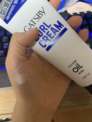 [갸스비] 곱슬 머리부터 파마까지 남자의 컬을 위한 갸스비 컬크림 — 5점을 준 리뷰어가 2021년 10월 올린 사용 사진