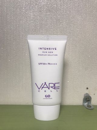 바르셀 톤업 무기자차 자외선차단제 순한 선크림 인텐시브 선 젠 50ml — 5점을 준 리뷰어가 2021년 11월 올린 사용 사진