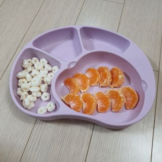 유비맘 캐릭터 실리콘 흡착 식판_색상 랜덤발송 — 5점을 준 리뷰어가 2020년 12월 올린 사용 사진