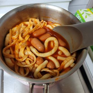 [푸딩팩토리] 요즘누들떡볶이540g + 매콤누들떡볶이 470g — 5점을 준 리뷰어가 2022년 9월 올린 사용 사진