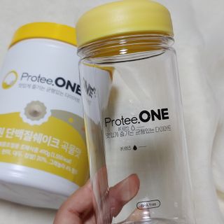 프로티원 단백질쉐이크 곡물맛 2주분 1통+보틀 — 5점을 준 리뷰어가 2021년 4월 올린 사용 사진