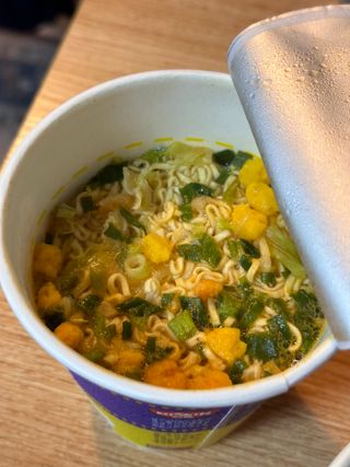 NISSIN 닛신 컵누들  4종 - 씨푸드오리지날, 씨푸드 스파이시, 씨푸드 커리, 씨푸드 XO소스 — 4.5점을 준 리뷰어가 2022년 12월 올린 사용 사진
