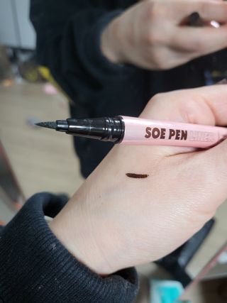 [MONDRAW] 몬드로우 붓펜 아이라이너 — 4점을 준 리뷰어가 2022년 1월 올린 사용 사진