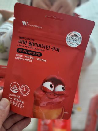 [푸름웰니스] 라바 멀티비타민 구미 36g — 5점을 준 리뷰어가 2022년 2월 올린 사용 사진