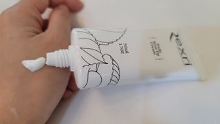 렉스리 데일리 톤업 크림 Rexri Daily Tone Up Cream — 5점을 준 리뷰어가 2022년 11월 올린 사용 사진
