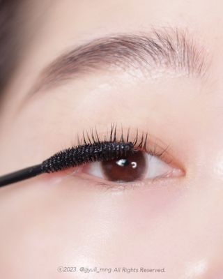 더소설 소설 블랙아이래쉬 세럼 10g(SOSEOL BLACK EYELASH SERUM 10g) — 4점을 준 리뷰어가 2023년 6월 올린 사용 사진