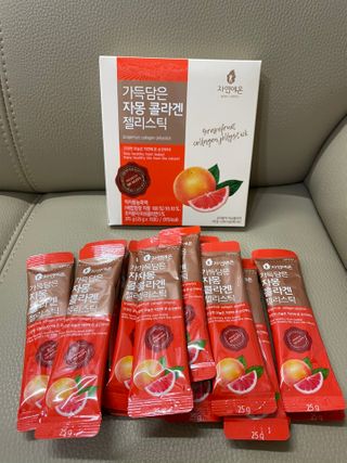 자연에온 가득담은 자몽 콜라겐 젤리스틱 2BOX — 5점을 준 리뷰어가 2020년 12월 올린 사용 사진