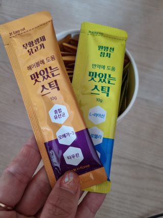 페페로니 맛있는 스틱 - 무항생제 닭고기 15개 + 원양선 참치 15개 — 5점을 준 리뷰어가 2021년 8월 올린 사용 사진