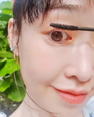 더소설 소설 블랙아이래쉬 세럼 10g(SOSEOL BLACK EYELASH SERUM 10g) — 5점을 준 리뷰어가 2023년 6월 올린 사용 사진
