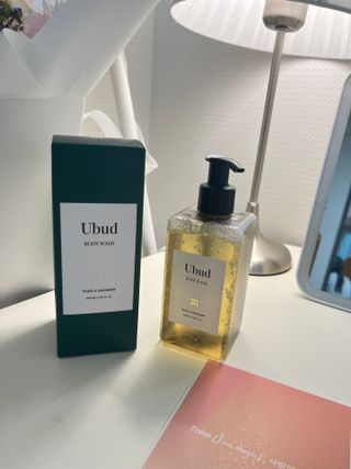 테이크어샤워 구매평)우붓 바디워시 Ubud BODY WASH 250ML — 5점을 준 리뷰어가 2025년 9월 올린 사용 사진