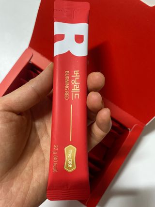 디오르 버닝레드 — 5점을 준 리뷰어가 2022년 1월 올린 사용 사진
