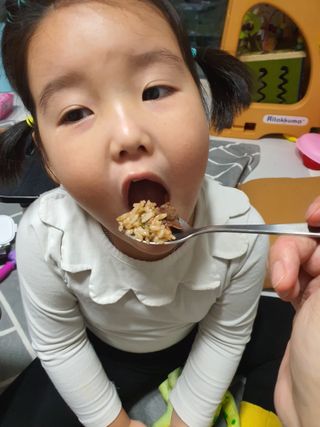 한성기업 무볼레 왕건더기 볶음밥 갈릭스테이크 — 5점을 준 리뷰어가 2021년 10월 올린 사용 사진